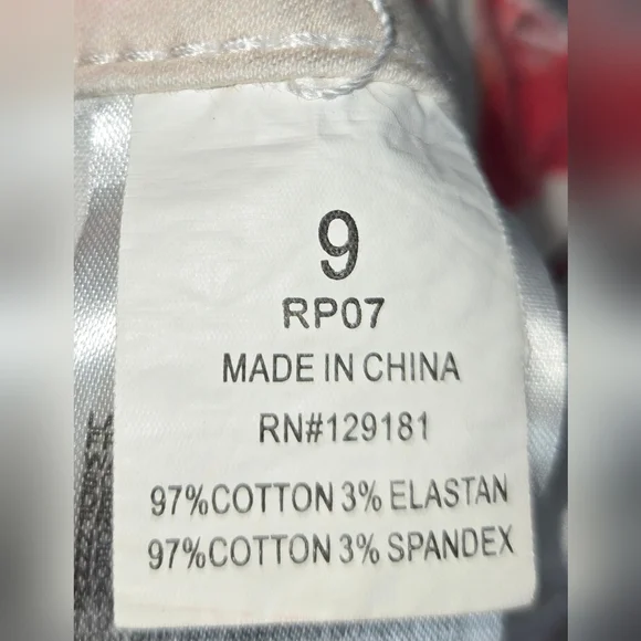 Machine Strawberry Print Flare Legged Stretchy 5 Pocket Zip Jeans Sz 9 - Picture 7 of 8